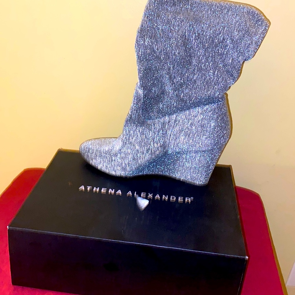 Size 9 Womens Athena Alexander
